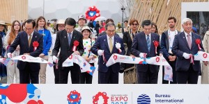 <?php the_title(); ?>