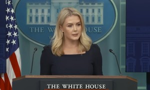 白宫新闻秘书：特朗普希望哈佛大学道歉