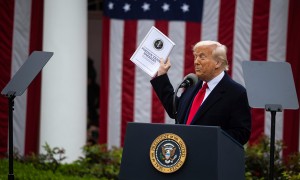 “长期来看，特朗普对华关税或将增强中国国内经济”