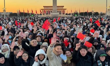 规模数倍、数十倍增长，业绩也闪亮，科技主题基金这波行情还能走多远？